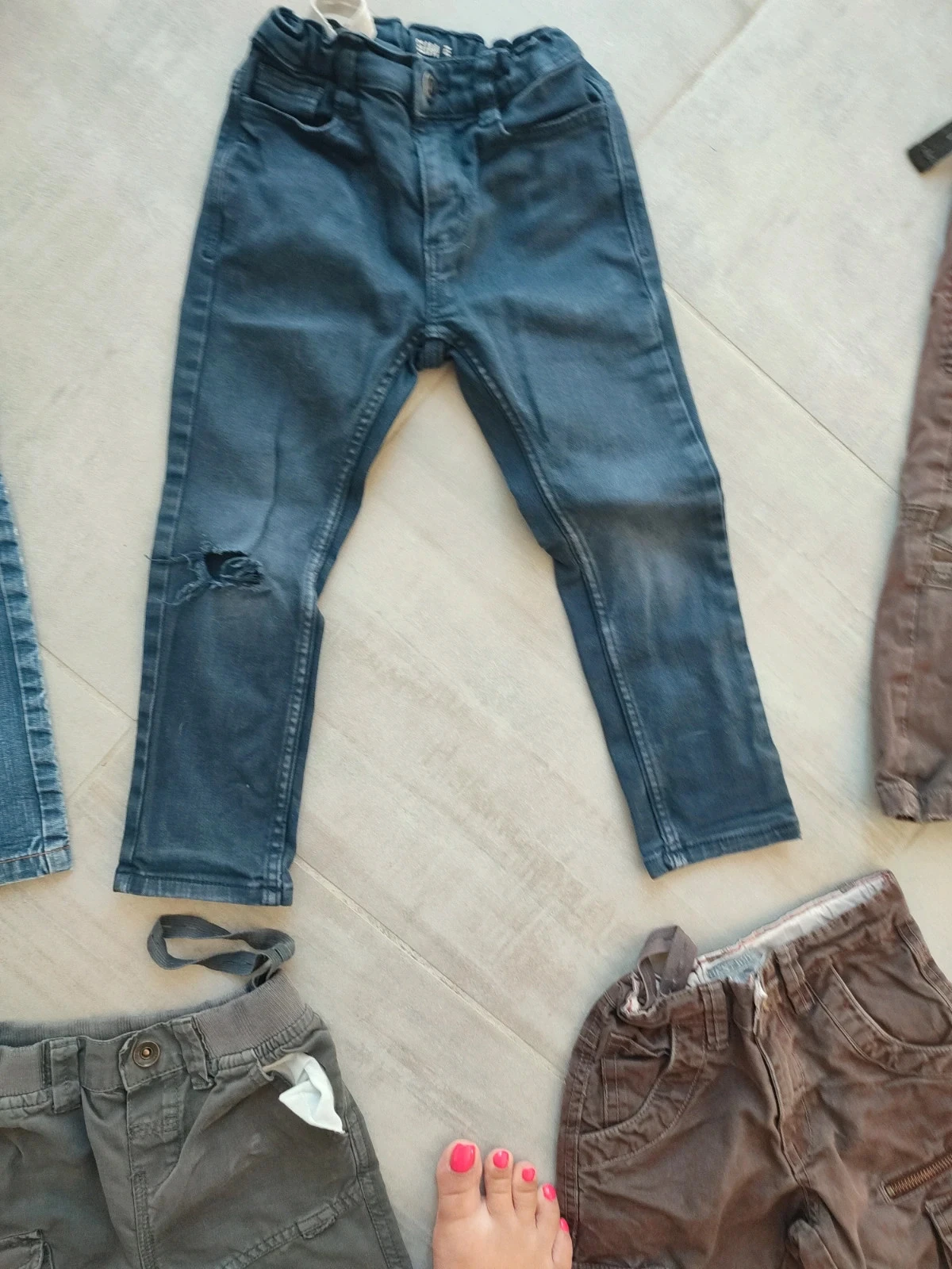 Set of 4-year-old pants in very poor condition – photo 8